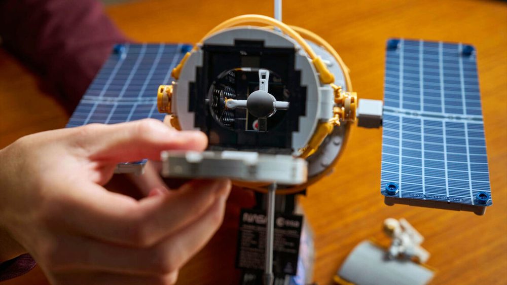Lego Icons Hubble Space Telescope (set no. 11382) — upcoming other release